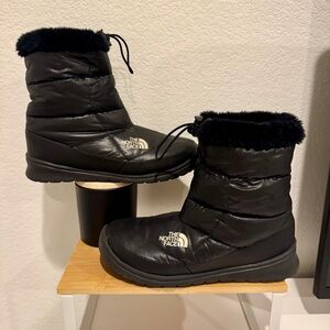 The North Face Nuptse Après Bootie Women’s 9 Black Faux Fur Insulated